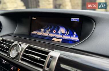 Седан Lexus LS 2013 в 