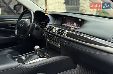 Седан Lexus LS 2013 в 