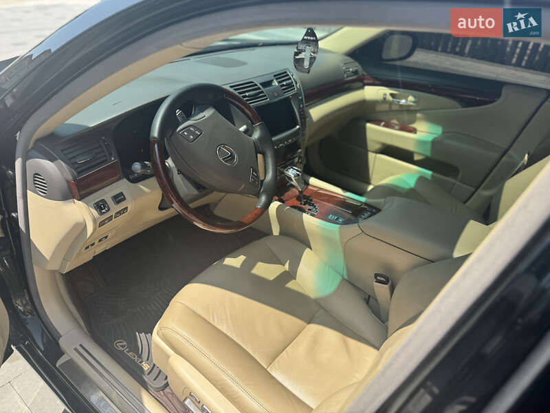 Седан Lexus LS 2007 в Ивано-Франковске фото 11 Седан Lexus LS 2007 в Ивано-Франковске