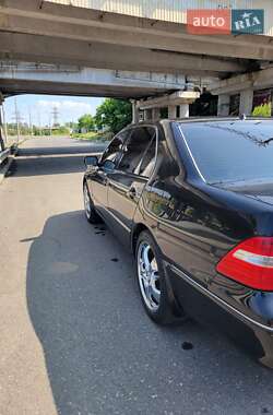 Седан Lexus LS 2005 в 