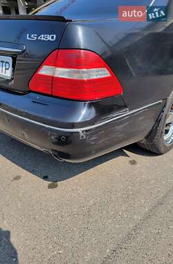 Седан Lexus LS 2005 в 