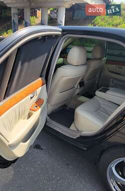 Седан Lexus LS 2005 в 
