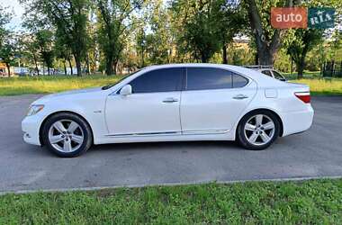 Седан Lexus LS 2007 в 