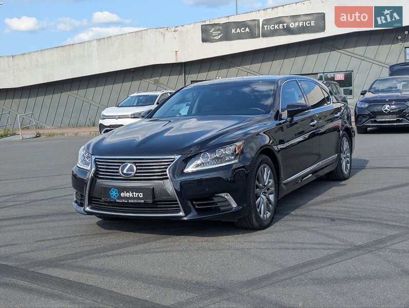 Lexus LS 2013