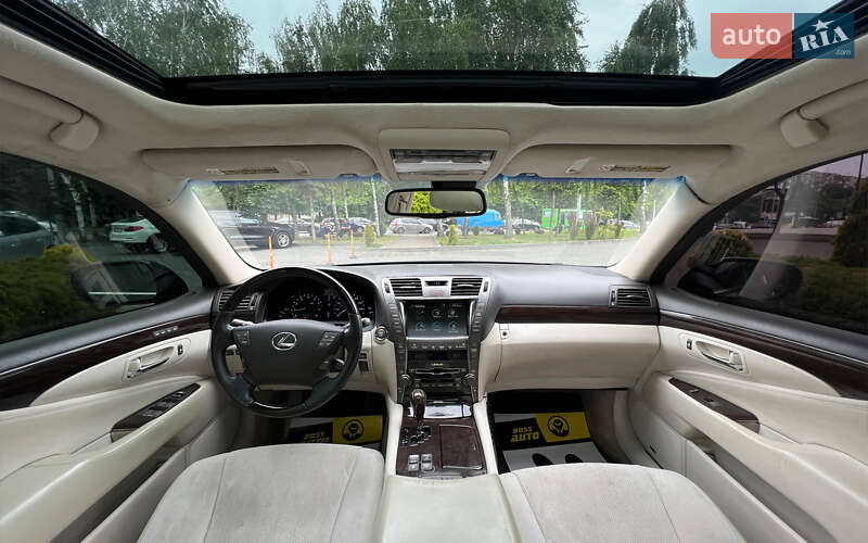 Седан Lexus LS 2007 в Львове
