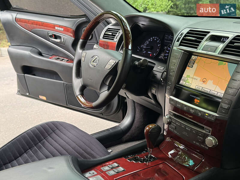 Седан Lexus LS 2011 в Одесі фото 76 Седан Lexus LS 2011 в Одесі