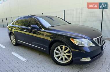 Седан Lexus LS 2008 в Львове