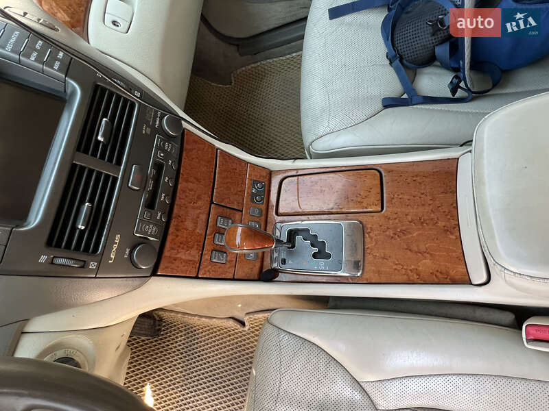 Седан Lexus LS 2003 в Запорожье