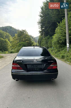 Седан Lexus LS 2004 в 