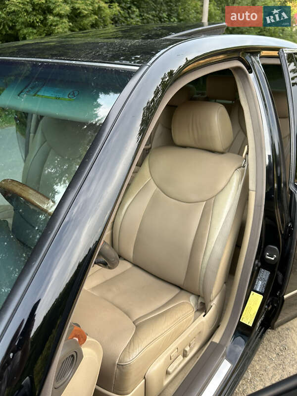 Седан Lexus LS 2004 в Яремче