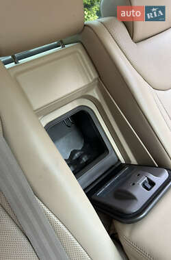 Седан Lexus LS 2004 в 