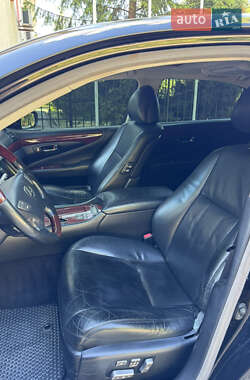 Седан Lexus LS 2007 в 