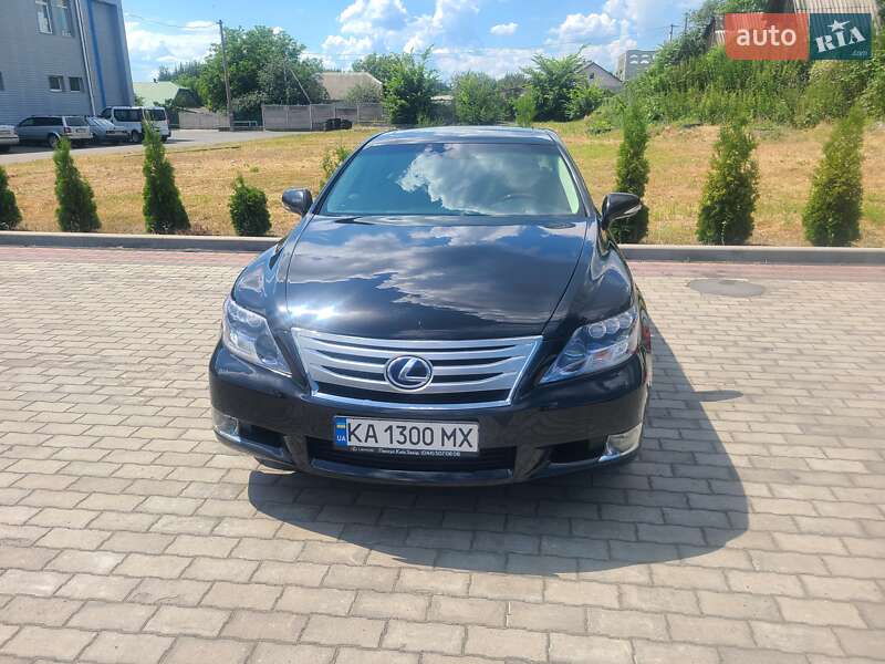 Седан Lexus LS 2011 в Киеве