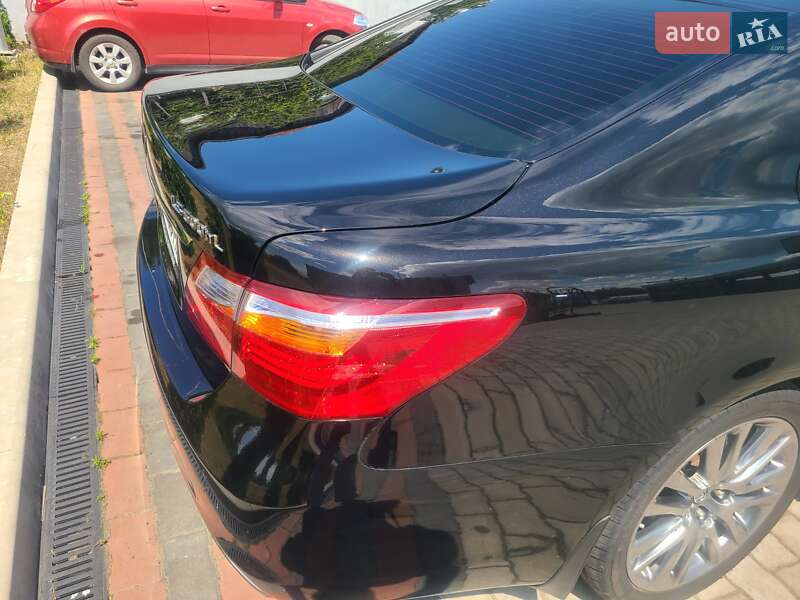 Седан Lexus LS 2011 в Киеве
