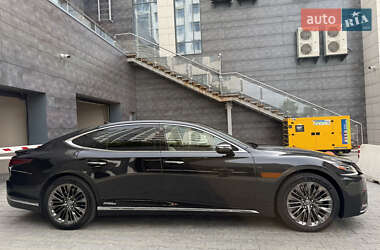Седан Lexus LS 2018 в 