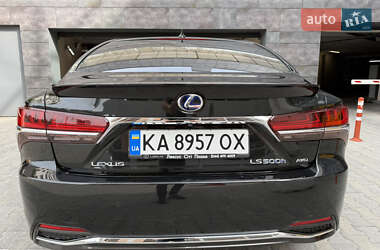Седан Lexus LS 2018 в 