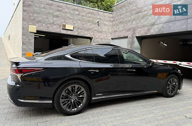 Седан Lexus LS 2018 в 