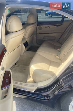 Седан Lexus LS 2008 в 