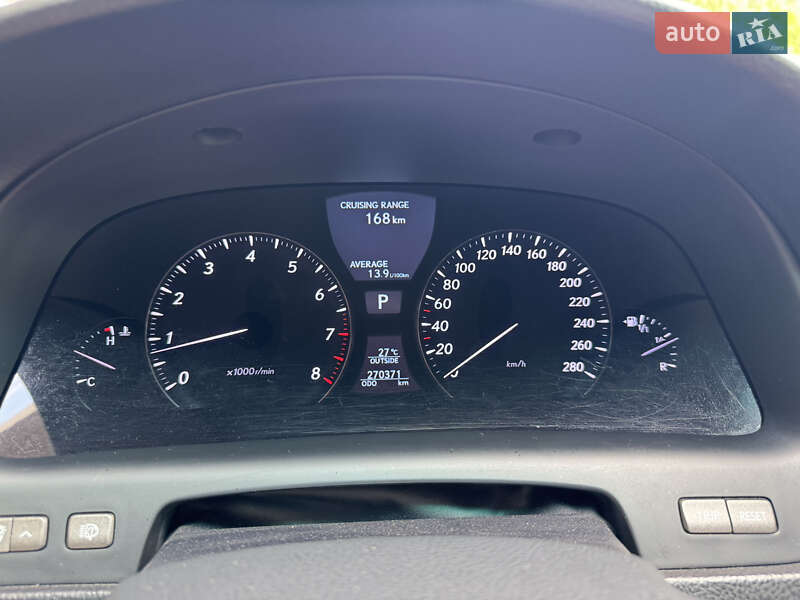 Седан Lexus LS 2012 в Киеве