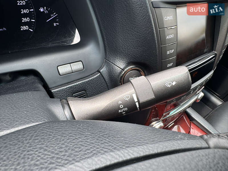 Седан Lexus LS 2012 в Киеве