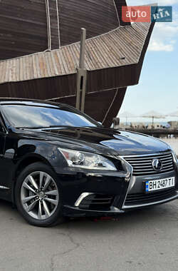 Седан Lexus LS 2013 в 