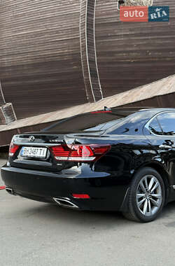 Седан Lexus LS 2013 в 