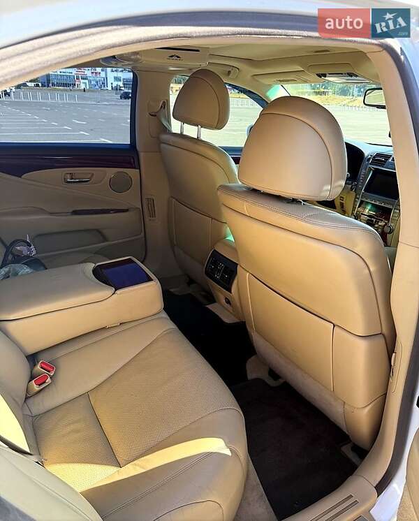 Седан Lexus LS 2009 в Києві фото 7 Седан Lexus LS 2009 в Києві