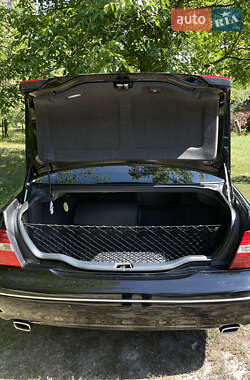 Седан Lexus LS 2004 в 