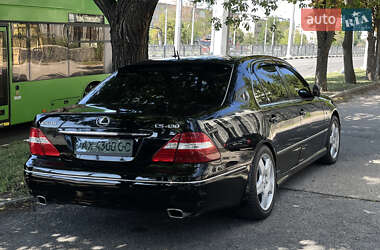 Седан Lexus LS 2004 в 