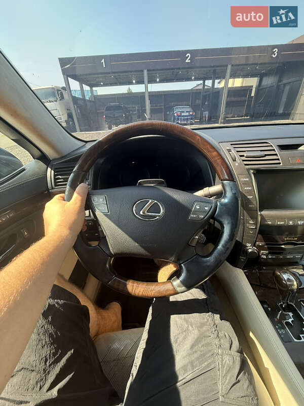 Седан Lexus LS 2008 в Києві фото 9 Седан Lexus LS 2008 в Києві