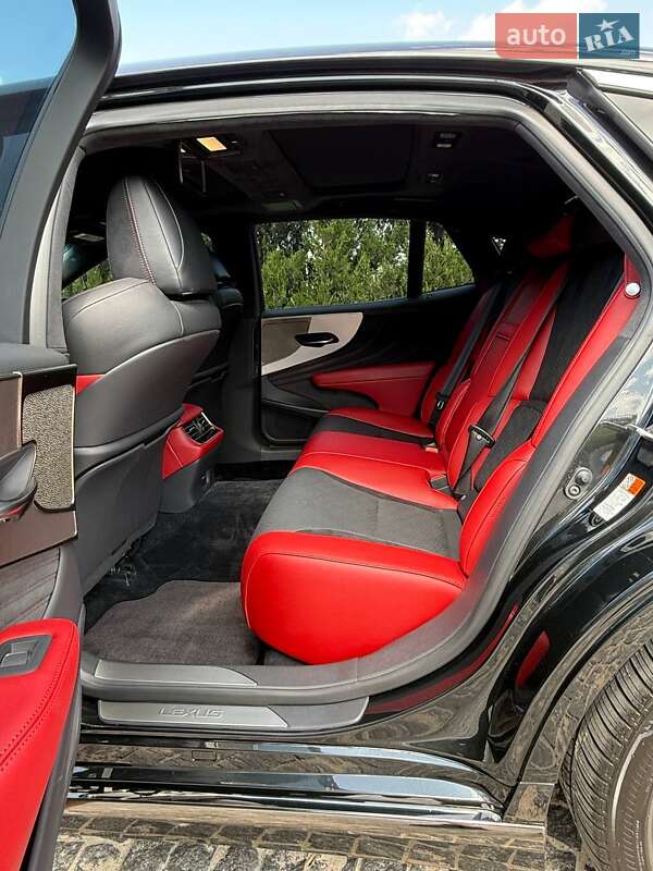 Седан Lexus LS 2022 в Киеве