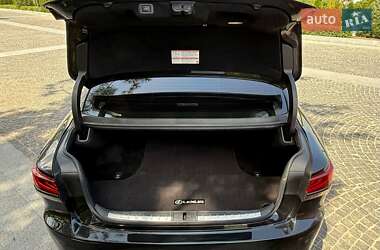 Седан Lexus LS 2022 в Киеве