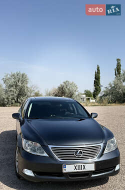 Седан Lexus LS 2007 в 