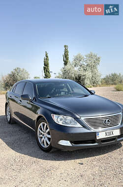 Седан Lexus LS 2007 в 