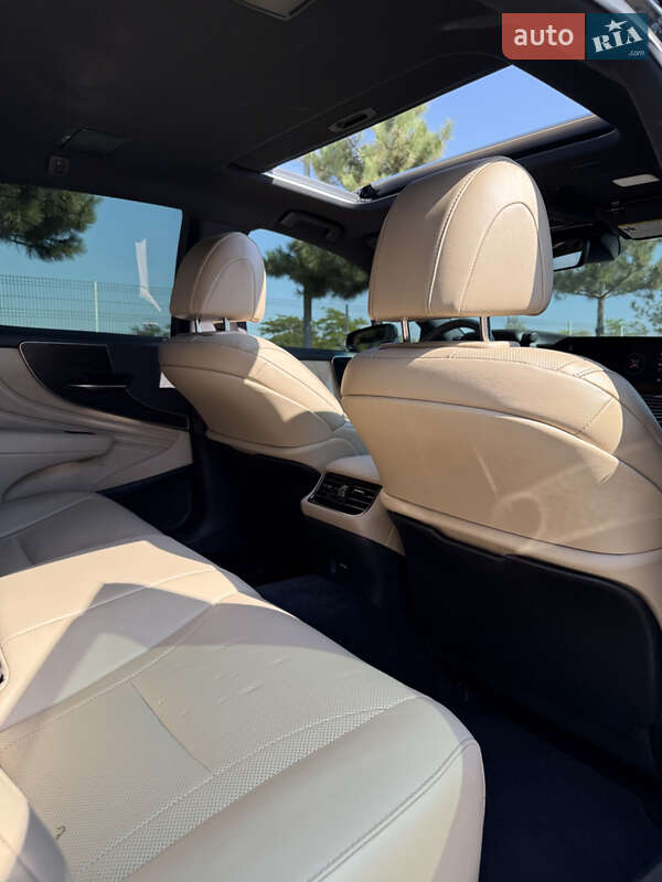 Седан Lexus LS 2022 в Одессе