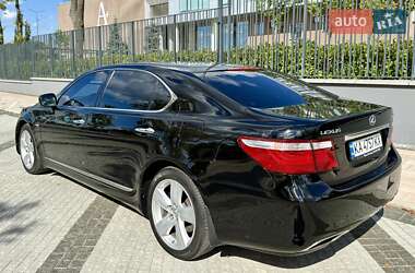 Седан Lexus LS 2009 в 