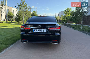 Седан Lexus LS 2018 в 