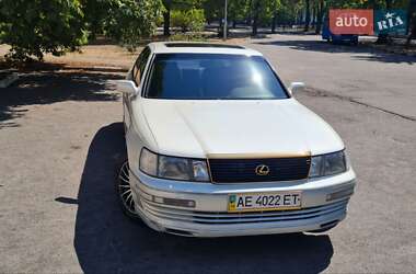Седан Lexus LS 1992 в 