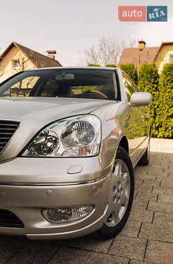 Седан Lexus LS 2001 в 