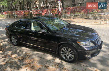 Седан Lexus LS 2011 в 