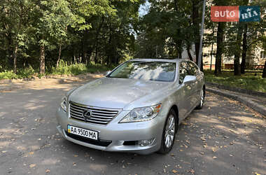 Lexus LS 2011