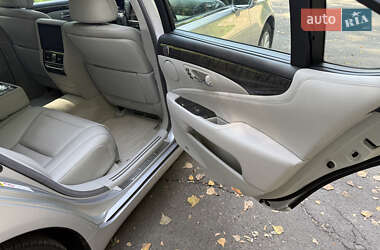 Седан Lexus LS 2011 в 