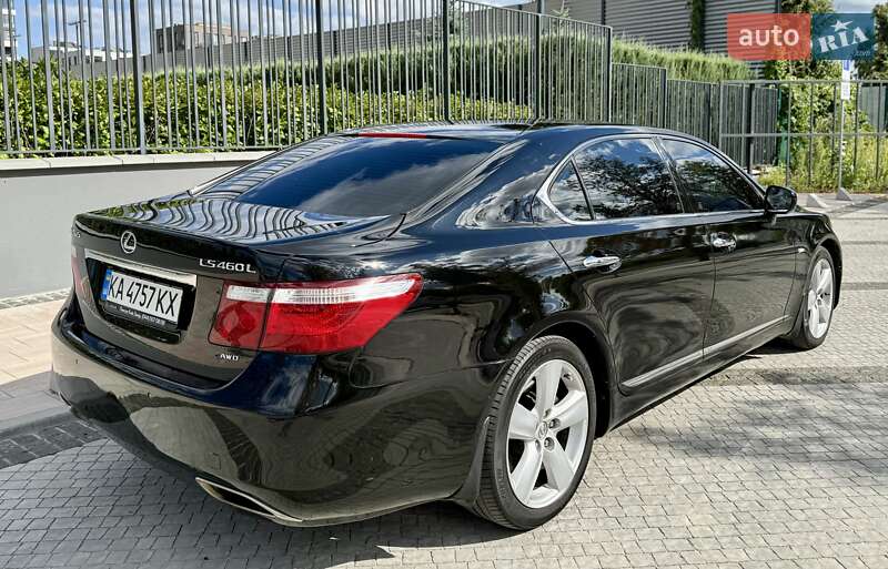 Седан Lexus LS 2009 в Киеве