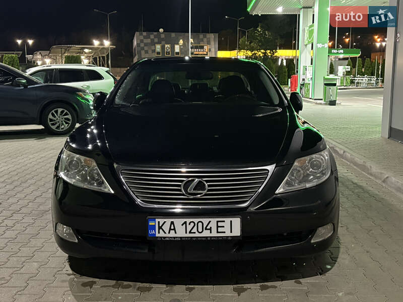 Седан Lexus LS 2008 в Киеве