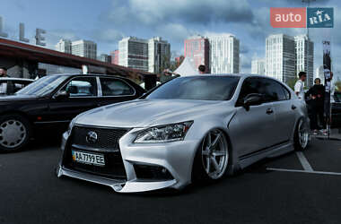 Седан Lexus LS 2007 в 