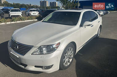 Lexus LS 2011