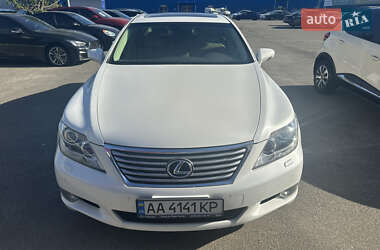 Седан Lexus LS 2011 в 