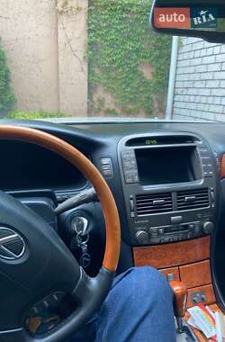 Седан Lexus LS 2002 в 