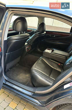 Седан Lexus LS 2007 в 