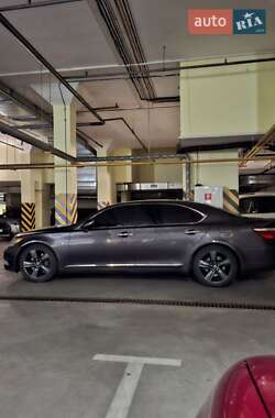 Седан Lexus LS 2007 в Киеве